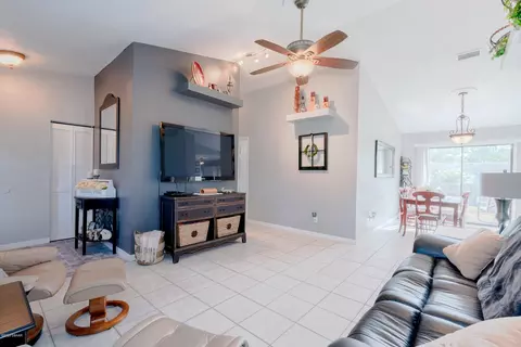3015 Juniper Dr, Edgewater, FL 32141 photo 8