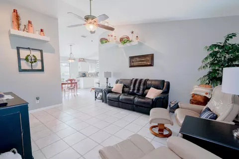 3015 Juniper Dr, Edgewater, FL 32141 photo 7