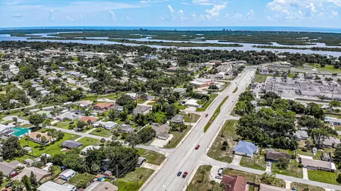 1830 Date Palm Dr, Edgewater, FL 32132 photo 10