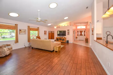 33 Sherrington Dr, Ormond Beach, FL 32174 photo 9