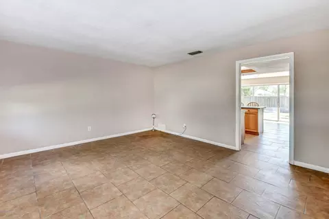 427 Andrews St, Ormond Beach, FL 32174 photo 6