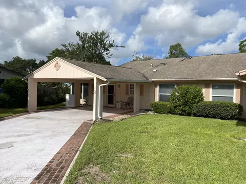 18 Butternut Cir, Ormond Beach, FL 32174 photo 2