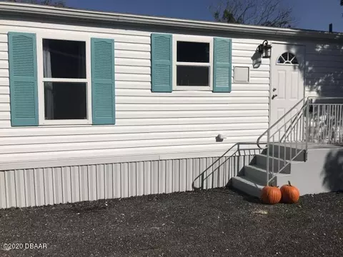23910 Coon Rd, Astor, FL 32102 photo 4