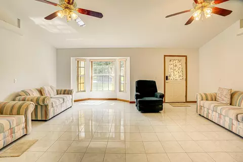 325 Pine Breeze Dr, Edgewater, FL 32141 photo 4