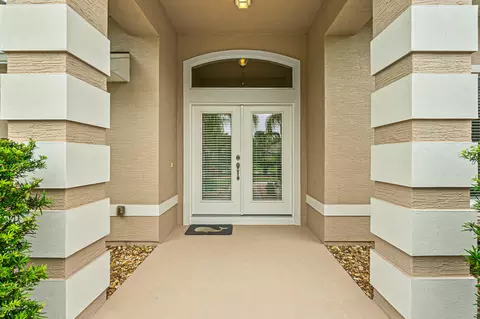 1289 Harwick Ln, Ormond Beach, FL 32174 photo 2
