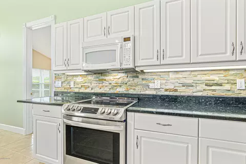 1232 Crown Pointe Ln, Ormond Beach, FL 32174 photo 9