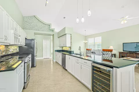 1232 Crown Pointe Ln, Ormond Beach, FL 32174 photo 5