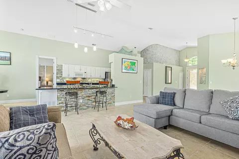 1232 Crown Pointe Ln, Ormond Beach, FL 32174 photo 13