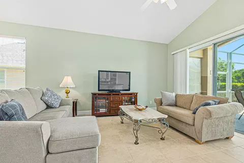 1232 Crown Pointe Ln, Ormond Beach, FL 32174 photo 16
