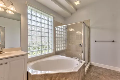 1037 Stone Lake Dr, Ormond Beach, FL 32174 photo 12