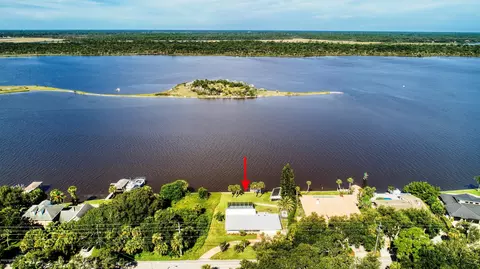 2040 John Anderson Dr, Ormond Beach, FL 32176 photo 2