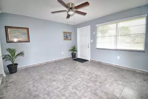 214 Pine Ave, Edgewater, FL 32141 photo 11