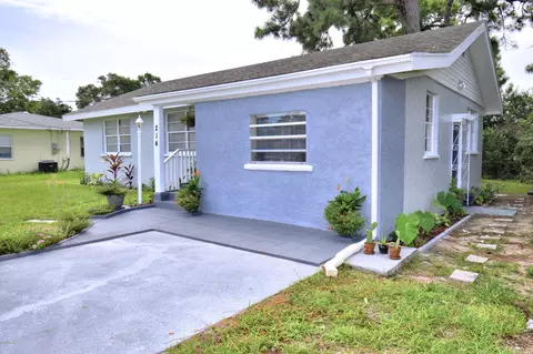 214 Pine Ave, Edgewater, FL 32141 photo 2