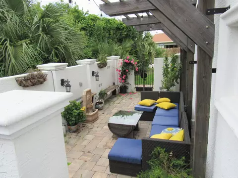 140 Via Madrid Dr, Ormond Beach, FL 32176 photo 3
