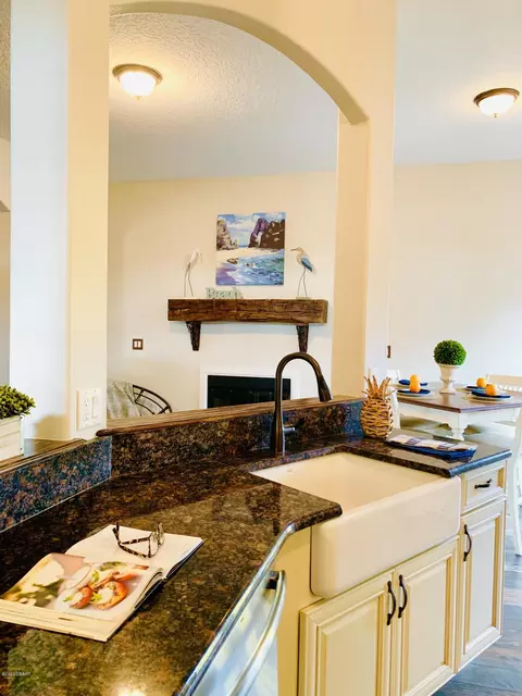 140 Via Madrid Dr, Ormond Beach, FL 32176 photo 12