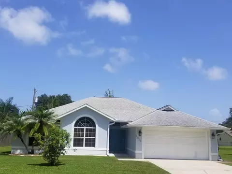 1323 Umbrella Tree Dr, Edgewater, FL 32132 photo 2