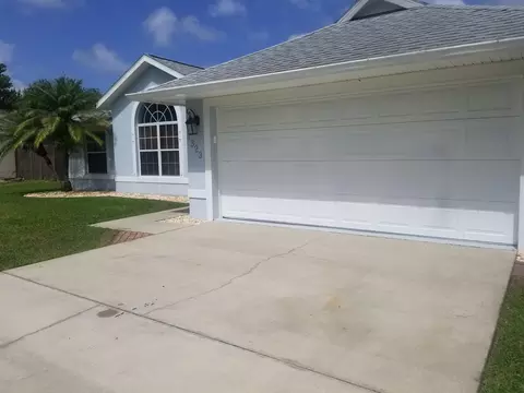 1323 Umbrella Tree Dr, Edgewater, FL 32132 photo 6