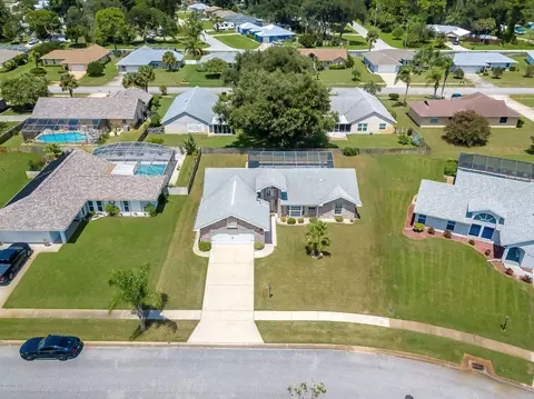 329 Pine Breeze Dr, Edgewater, FL 32141 photo 4