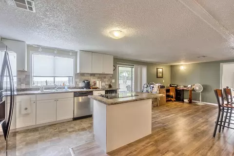 148 Red Bass Ln, Edgewater, FL 32141 photo 9