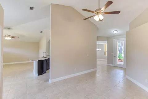 32 Sherrington Dr, Ormond Beach, FL 32174 photo 12