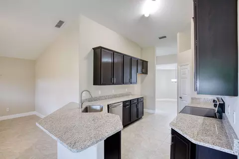 32 Sherrington Dr, Ormond Beach, FL 32174 photo 9