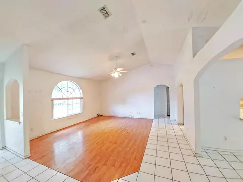 3019 Mango Tree Dr, Edgewater, FL 32141 photo 2