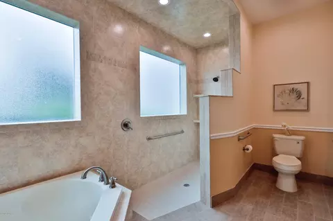 1 Bay Pointe Dr, Ormond Beach, FL 32174 photo 20