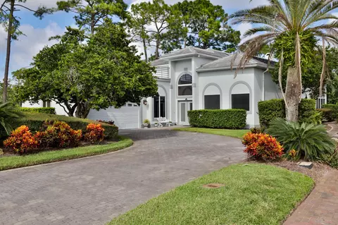 1 Bay Pointe Dr, Ormond Beach, FL 32174 photo 1