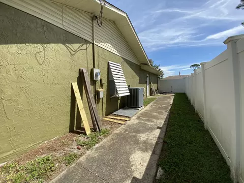 3422 Tamarind Dr, Edgewater, FL 32141 photo 24