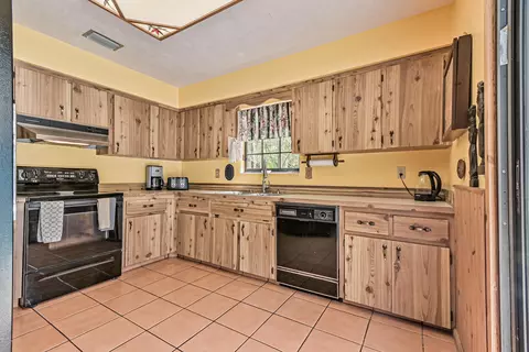 2 Shadow Ln, Ormond Beach, FL 32174 photo 12