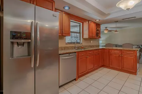 2204 Pine Tree Dr, Edgewater, FL 32141 photo 17