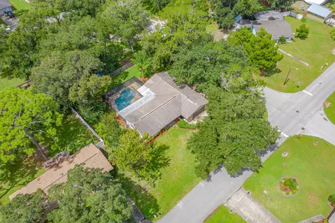 2204 Pine Tree Dr, Edgewater, FL 32141 photo 31