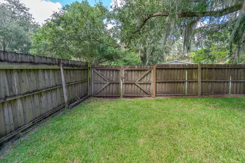 2204 Pine Tree Dr, Edgewater, FL 32141 photo 6