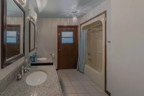 2204 Pine Tree Dr, Edgewater, FL 32141 photo 25