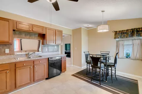6 Thomas St, Ormond Beach, FL 32174 photo 4