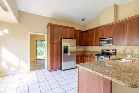 27 Rio Pinar Trl, Ormond Beach, FL 32174 photo 9