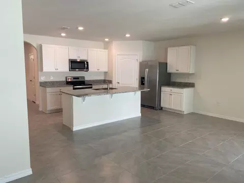 302 Sandoval Dr, Ormond Beach, FL 32174 photo 2