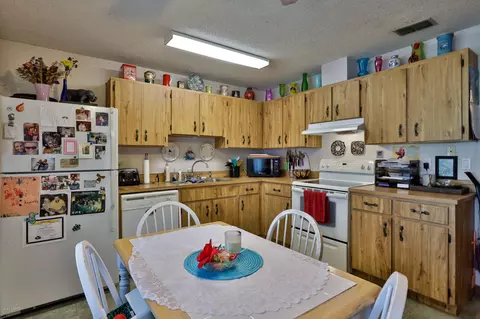 16 Castle Manor Dr, Ormond Beach, FL 32174 photo 9