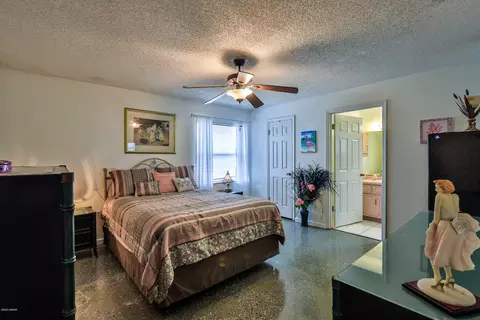3124 Pine Tree Dr, Edgewater, FL 32141 photo 15