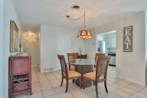 31 Briggs Dr, Ormond Beach, FL 32176 photo 12