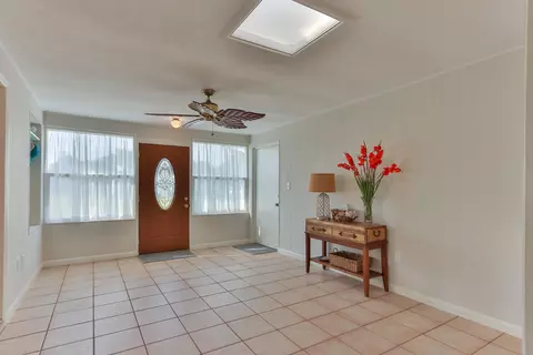 31 Briggs Dr, Ormond Beach, FL 32176 photo 3