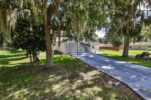 2103 Pine Tree Dr, Edgewater, FL 32141 photo 5