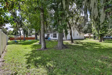 2103 Pine Tree Dr, Edgewater, FL 32141 photo 6
