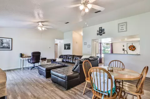 2103 Pine Tree Dr, Edgewater, FL 32141 photo 10