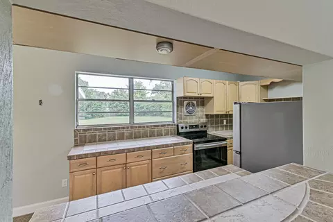 217 Kenilworth Ave, Ormond Beach, FL 32174 photo 6