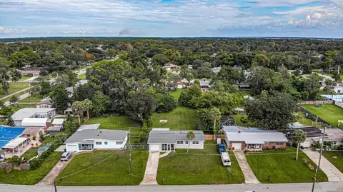 217 Kenilworth Ave, Ormond Beach, FL 32174 photo 2