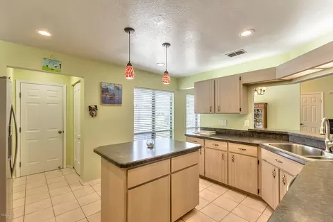 516 Sandpiper Ct, Edgewater, FL 32141 photo 13
