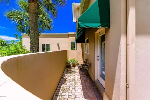 4 Bay Pointe Dr, Ormond Beach, FL 32174 photo 3