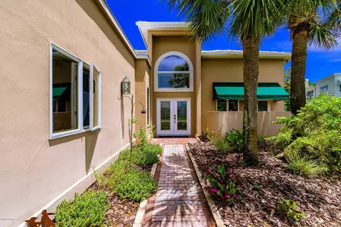 4 Bay Pointe Dr, Ormond Beach, FL 32174 photo 2