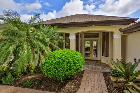 962 Stone Lake Dr, Ormond Beach, FL 32174 photo 3